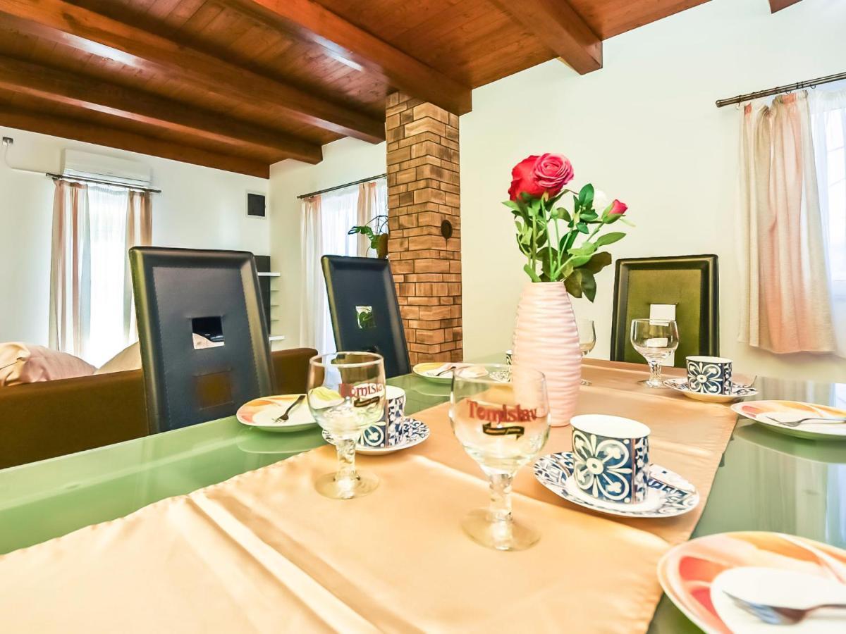 Apartamento Anic-4 By Interhome